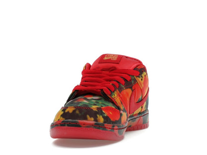 Nike SB Dunk Low The Wizard of Oz Poppy Field
