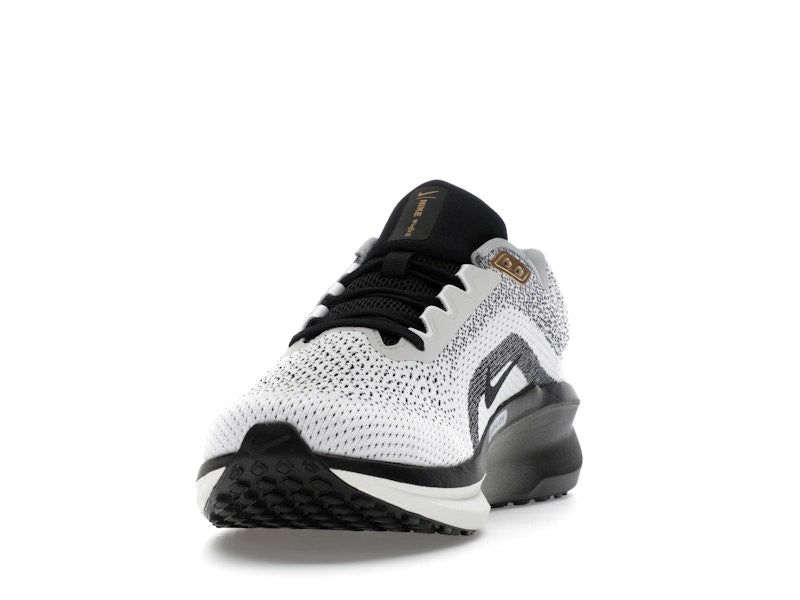 Nike Winflo 11 SE White Metallic Gold Light Smoke Grey Black