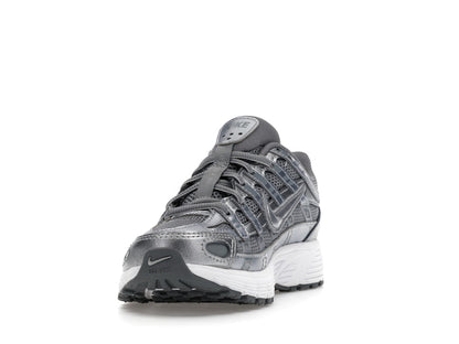Nike P-6000 Metalic Cool Grey (GS)