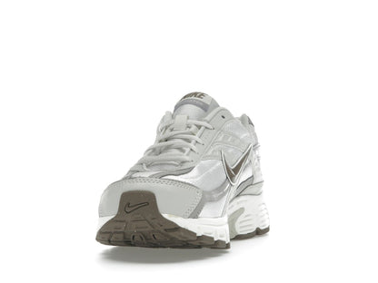 Nike Initiator Phantom Light Bone Sail Mink Brown (Women's)