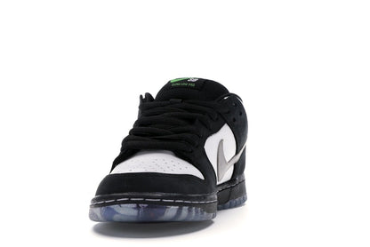 Nike SB Dunk Low Staple Panda Pigeon