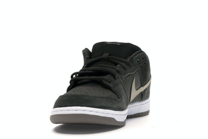 Nike SB Dunk Low Sequoia White Gum