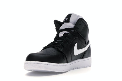 Jordan 1 Retro Mid Black White