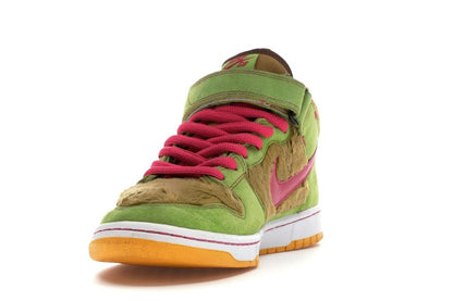 Nike SB Dunk Mid Mama Bear