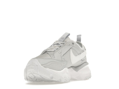 Nike TC 7900 Premium 2 Photon Dust Photon Dust Grey Fog White (Women's)