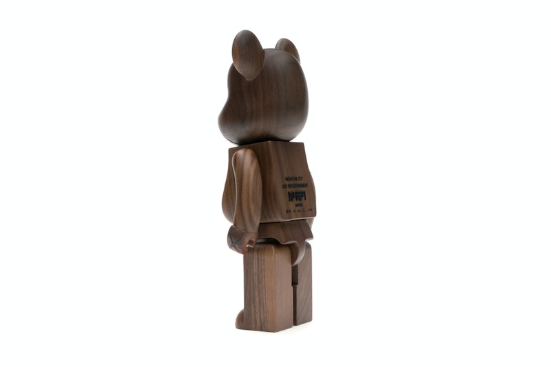 Bearbrick WORLD WIDE TOUR KAWS (Karimoku Wood) 400% Wood