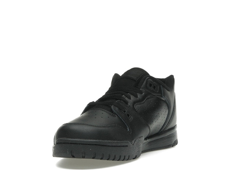 Nike Cross Trainer Low Triple Black