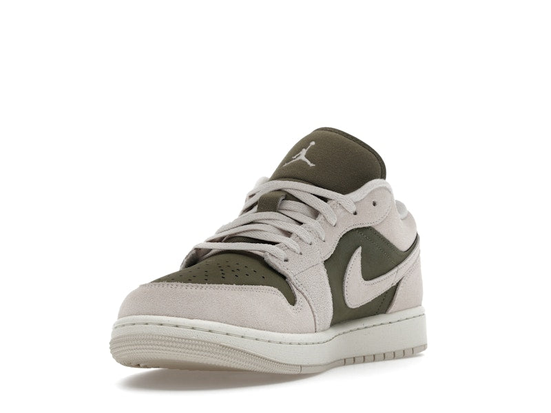 Jordan 1 Low SE Medium Olive Sail