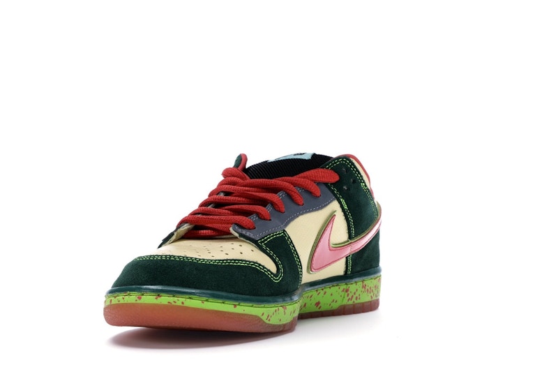 Nike SB Dunk Low Mosquito