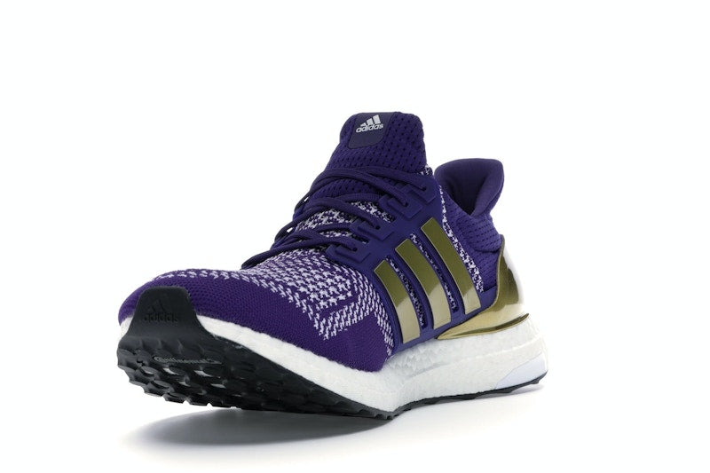 adidas Ultra Boost Washington Huskies
