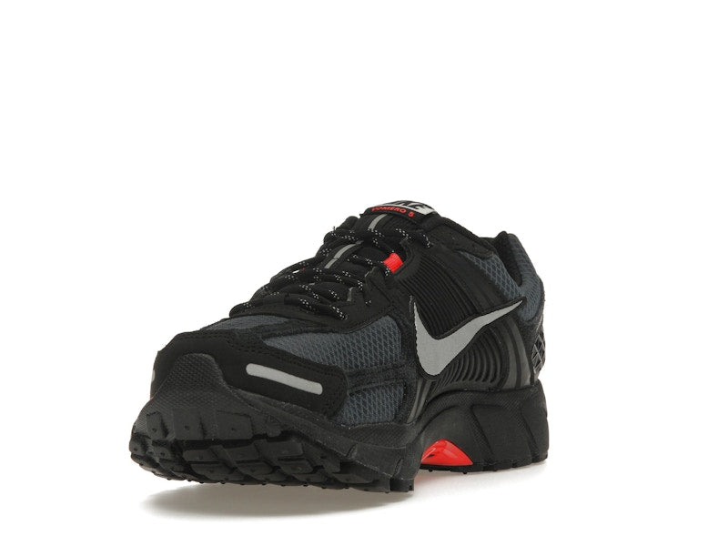Nike Zoom Vomero 5 Black Metallic University Red