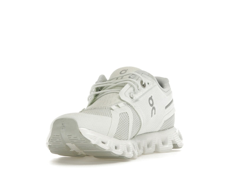 On Running Cloud 5 Ice White (Women's)