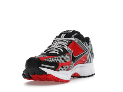 Nike Zoom Vomero 5 Metallic Silver University Red