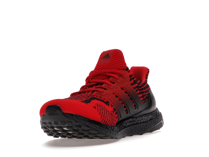 adidas Ultra Boost 5.0 DNA Scarlet Black Gradient