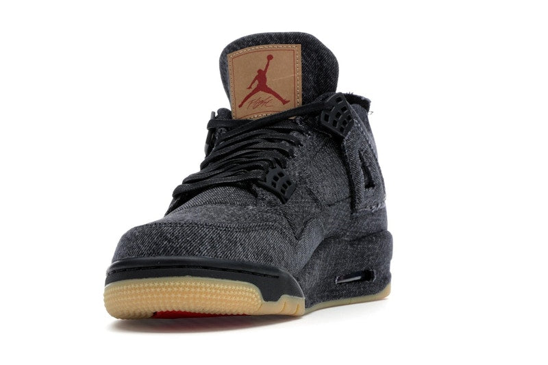 Jordan 4 Retro Levi's Black (Levi's Tag)
