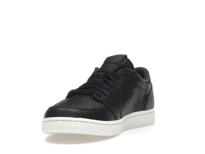 Jordan 1 Retro Low Swooshless Black (2025)