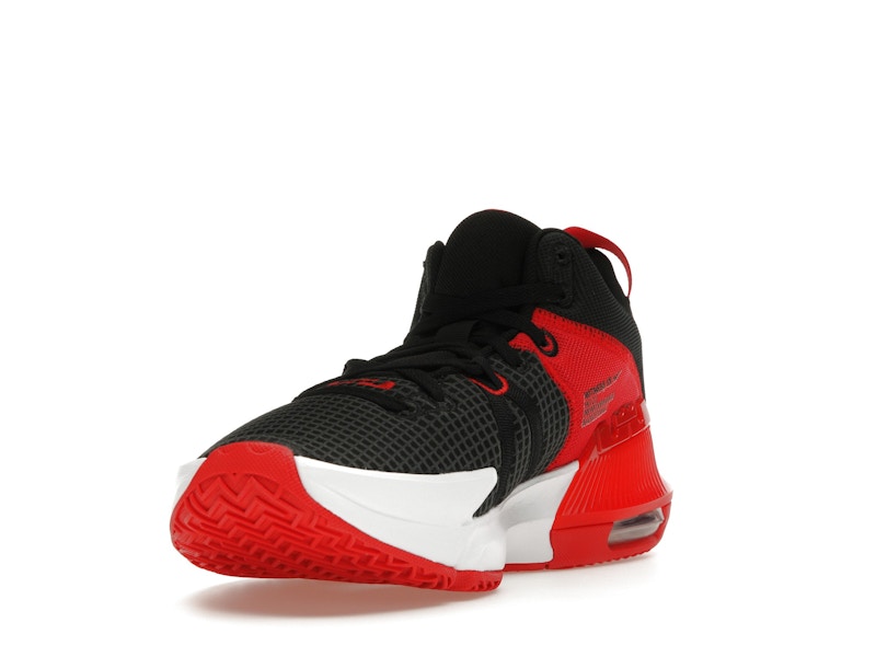 Nike LeBron Witness 7 Bred
