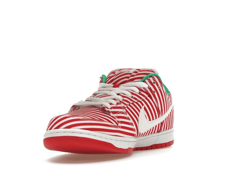 Nike SB Dunk Low Candy Cane
