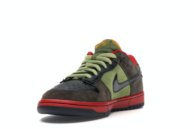 Nike SB Dunk Low Asparagus