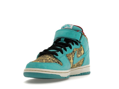 Nike SB Dunk Mid Premium Peacock