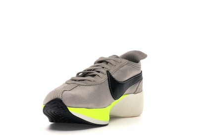 Nike Moon Racer String