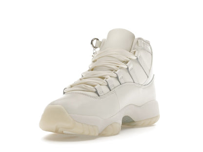 Jordan 11 Retro Pearl (Women's)