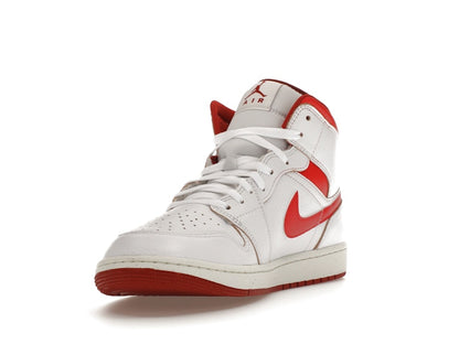 Jordan 1 Mid SE Dune Red