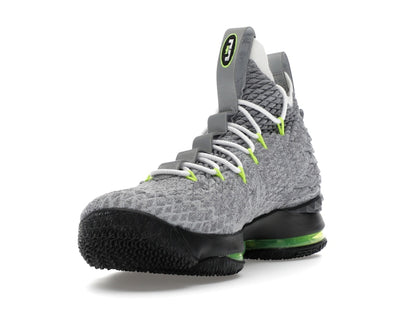 Nike LeBron 15 Air Max 95