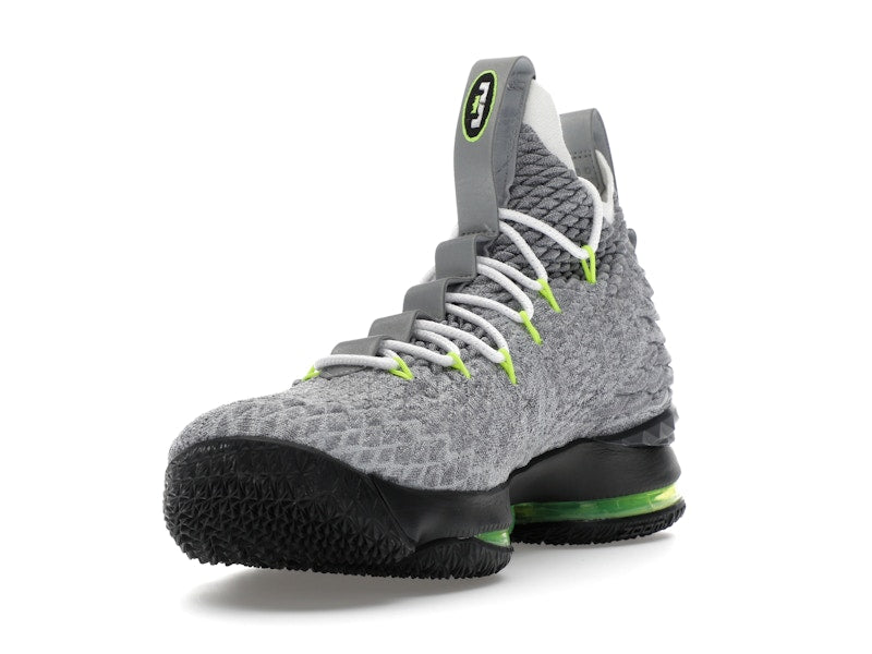 Nike LeBron 15 Air Max 95