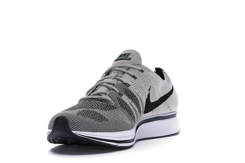 Nike Flyknit Trainer Pale Grey
