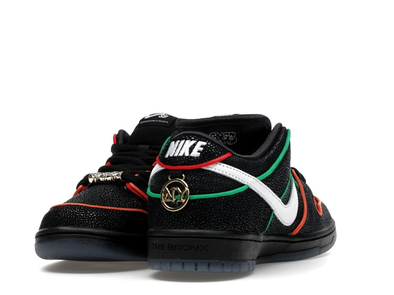Nike SB Dunk Low Bronx Girls Skate