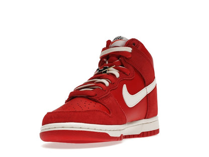 Nike Dunk High First Use Red