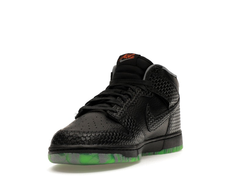 Nike Dunk Mid Premium Halloween Headless Horseman