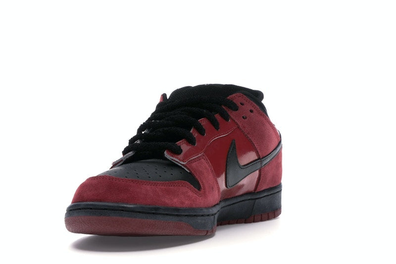 Nike SB Dunk Low Milli Vanilli