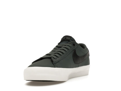 Nike SB Zoom Blazer Low Pro GT Vintage Green