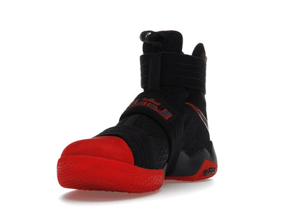 Nike LeBron Zoom Soldier 10 Un-Cleated