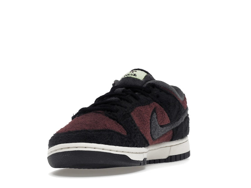 Nike Dunk Low SE Fleece Pack Burgundy Crush (Women's)