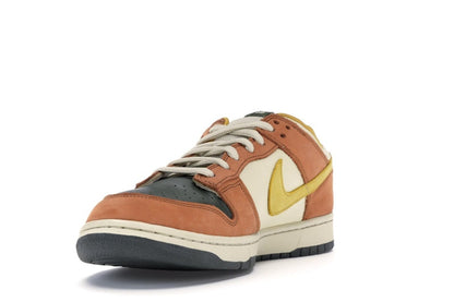 Nike SB Dunk Low Vapour Mineral Yellow