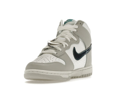 Nike Dunk High FLS (Women's)