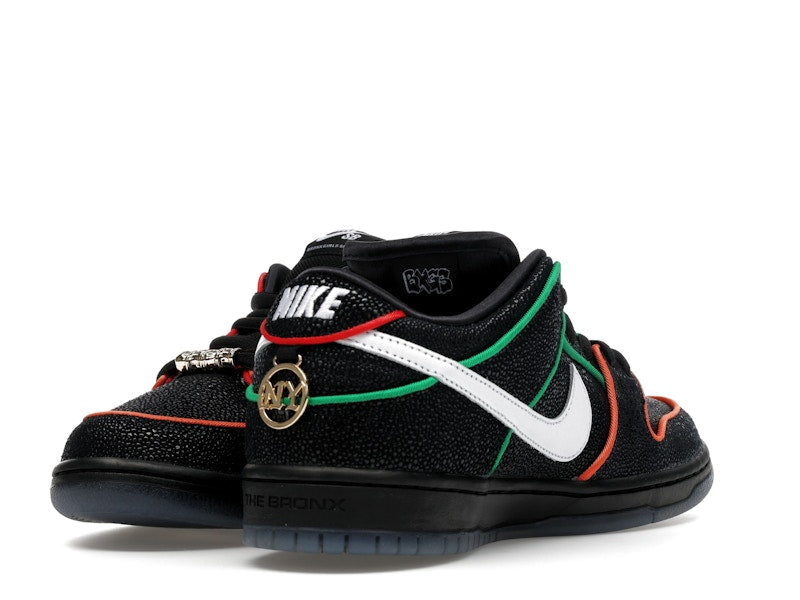 Nike SB Dunk Low Bronx Girls Skate