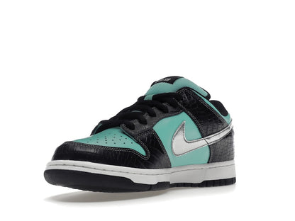 Nike SB Dunk Low Diamond Supply Co.