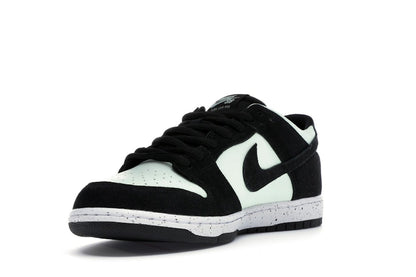 Nike SB Dunk Low Barely Green