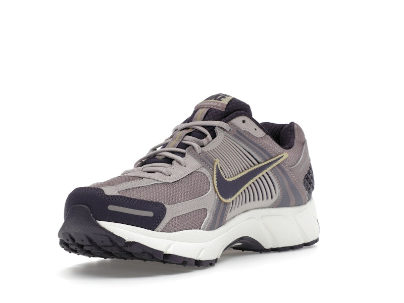 Nike Zoom Vomero 5 Platinum Violet