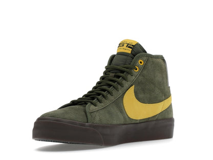 Nike SB Zoom Blazer Mid Antihero Skateboards