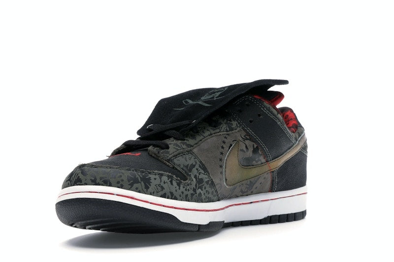 Nike SB Dunk Low SBTG