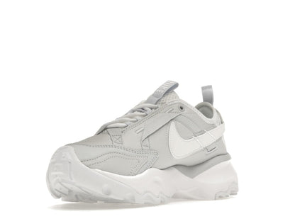 Nike TC 7900 Premium 2 Photon Dust Photon Dust Grey Fog White (Women's)