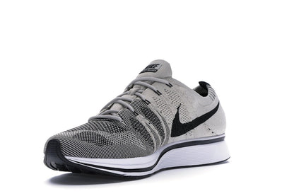 Nike Flyknit Trainer Pale Grey