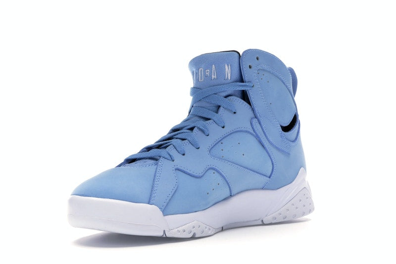 Jordan 7 Retro Pantone