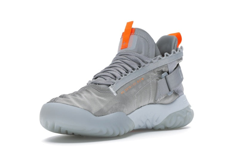 Jordan Proto React Wolf Grey Total Orange