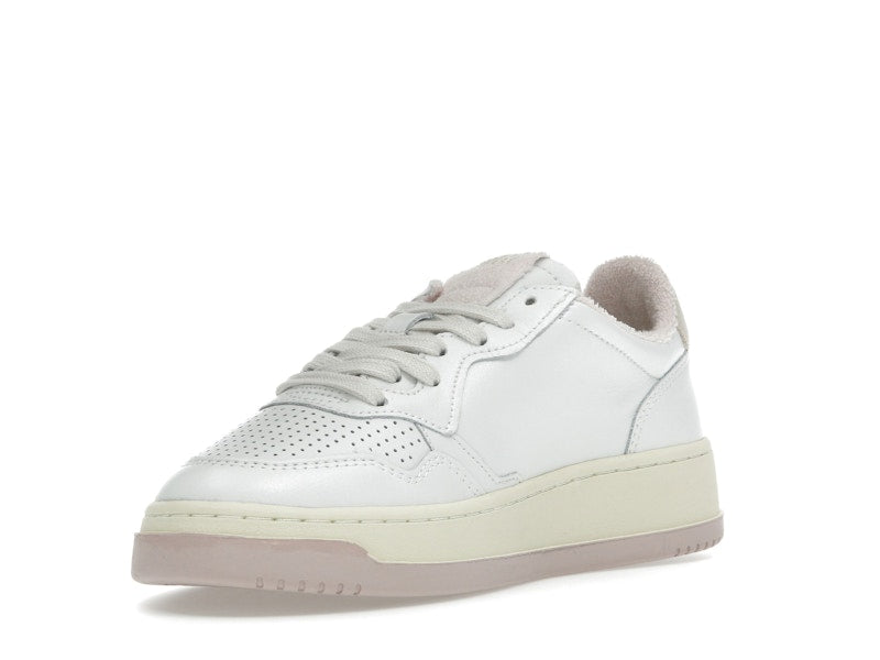 Autry Medalist Leather Low White Powder Pink (Women's)